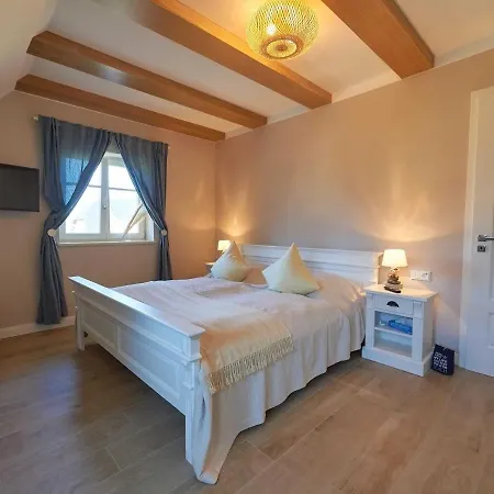 Moenchguter Reethus Mit Wasserblick, Kamin, Sauna