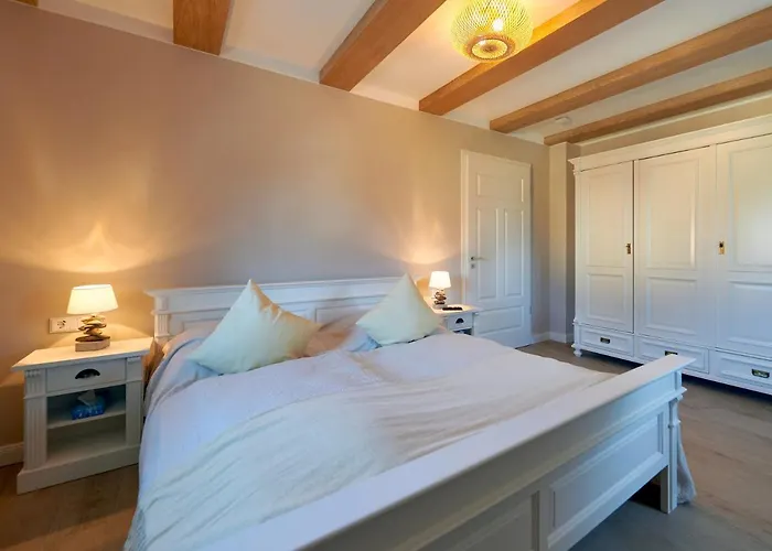 Hébergement de vacances Moenchguter Reethus Mit Wasserblick, Kamin, Sauna